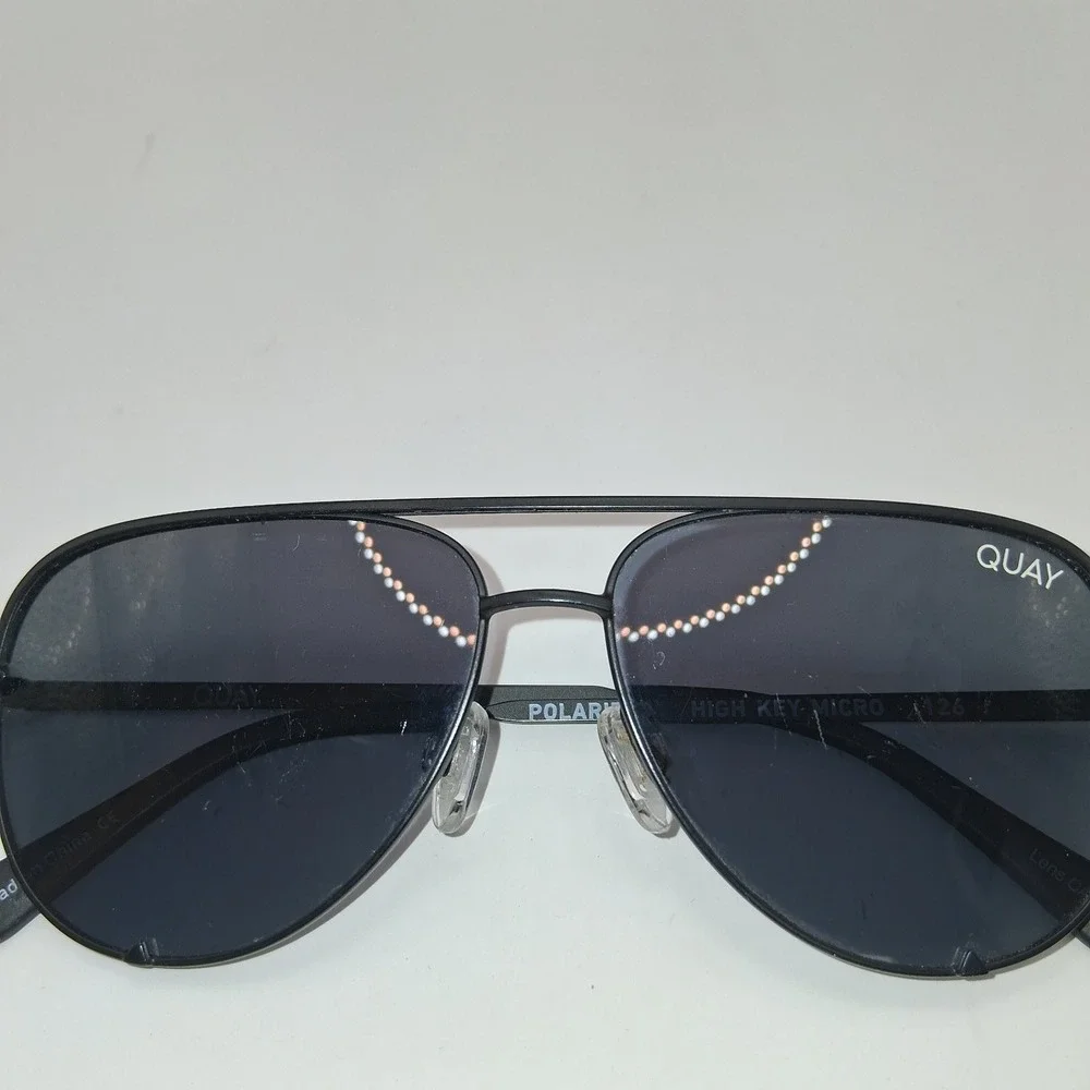 QUAY Sunglasses Women's Black High Key Micro Polarized UV Protection 126mm